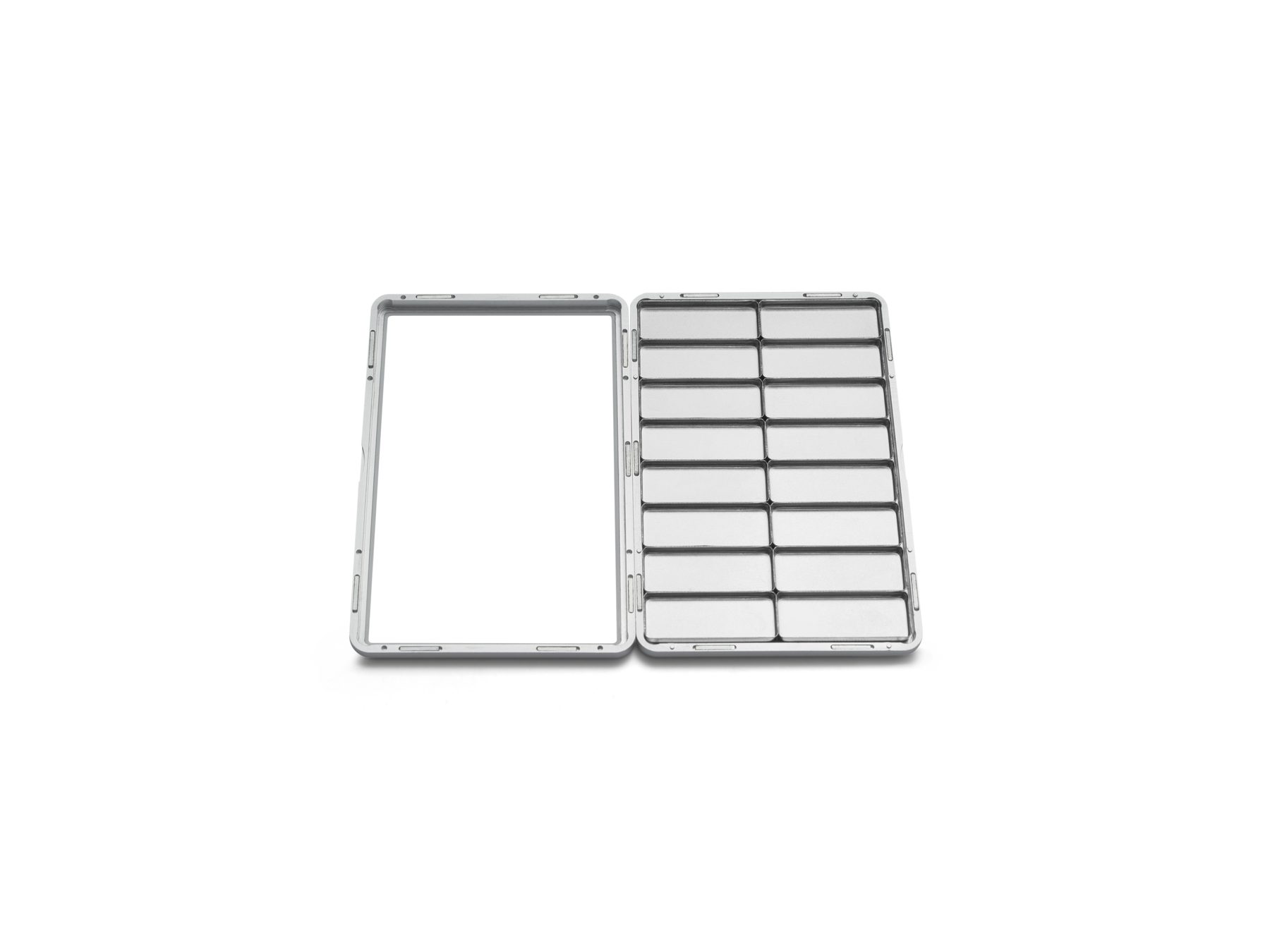 Medium Pan Palette — open